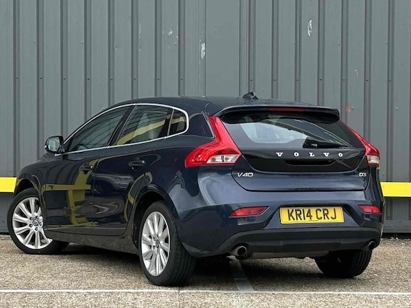 Used Volvo V40 2014 for sale - 76210916: Photo 5