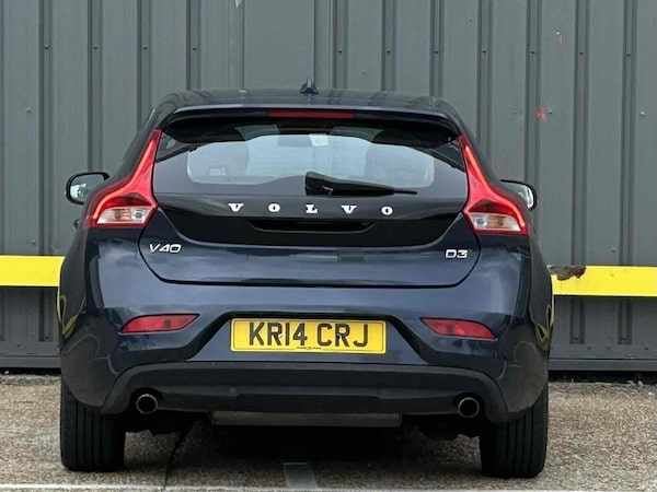 Used Volvo V40 2014 for sale - 76210916: Photo 6