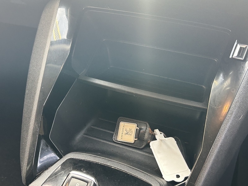 Used Peugeot 2008 2020 for sale - 76374665: Photo 11