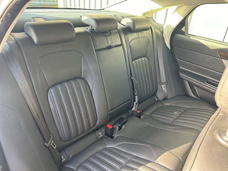 Used Jaguar XF 2017 for sale - 76437083: Photo 19