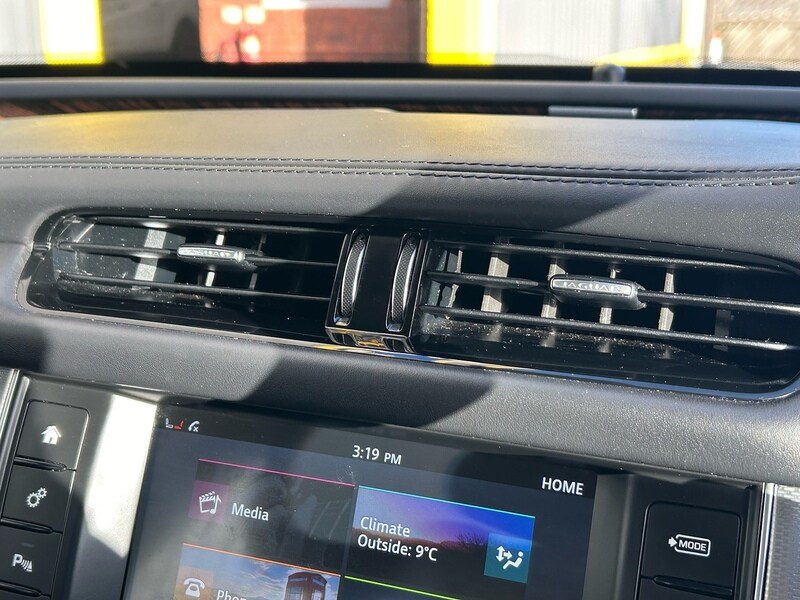 Used Jaguar XF 2017 for sale - 76437083: Photo 39