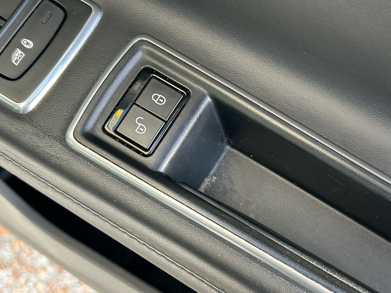 Used Jaguar XF 2017 for sale - 76437083: Photo 55