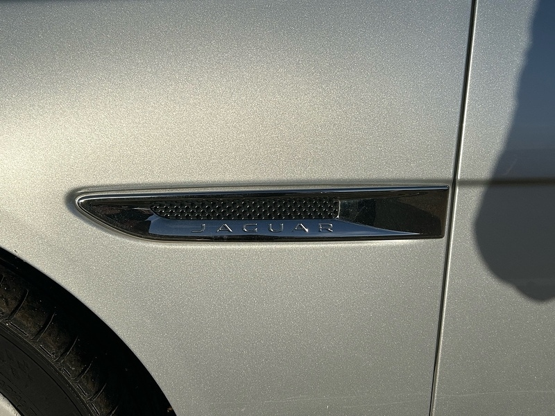 Used Jaguar XF 2017 for sale - 76437083: Photo 65