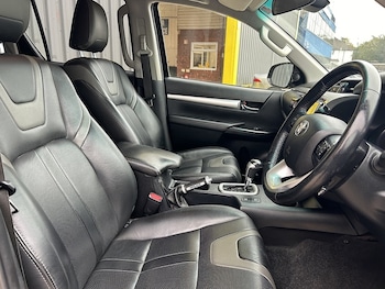 Used Toyota Hilux 2020 for sale - 76224109: Photo