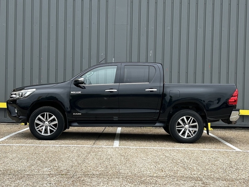 Used Toyota Hilux 2020 for sale - 76224109: Photo 4
