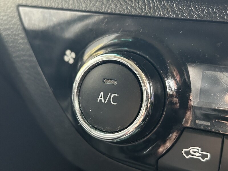 Used Toyota Hilux 2020 for sale - 76224109: Photo 50