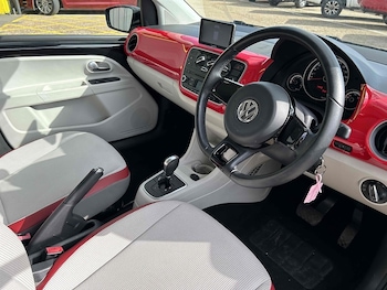 Used Volkswagen up! 2013 for sale - 76106362: Photo 2