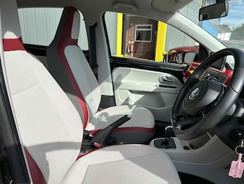 Used Volkswagen up! 2013 for sale - 76106362: Photo 3