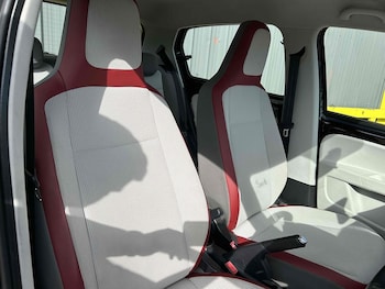 Used Volkswagen up! 2013 for sale - 76106362: Photo 4