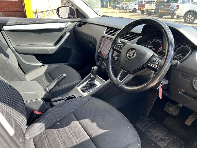 Used Skoda Octavia 2018 for sale - 76618261: Photo 2