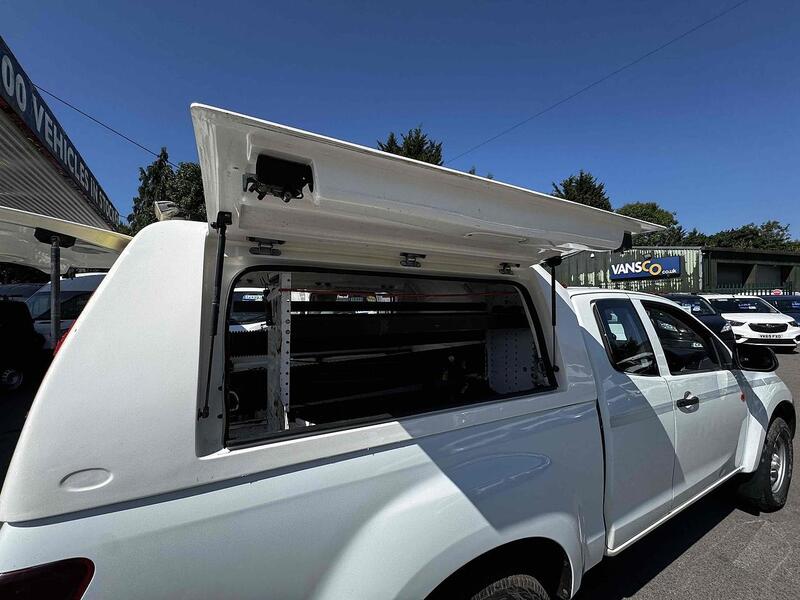 Used Isuzu D-Max 2018 for sale - 76694354: Photo 13