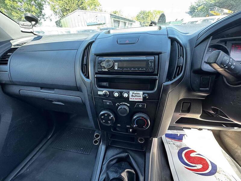 Used Isuzu D-Max 2018 for sale - 76694354: Photo 52