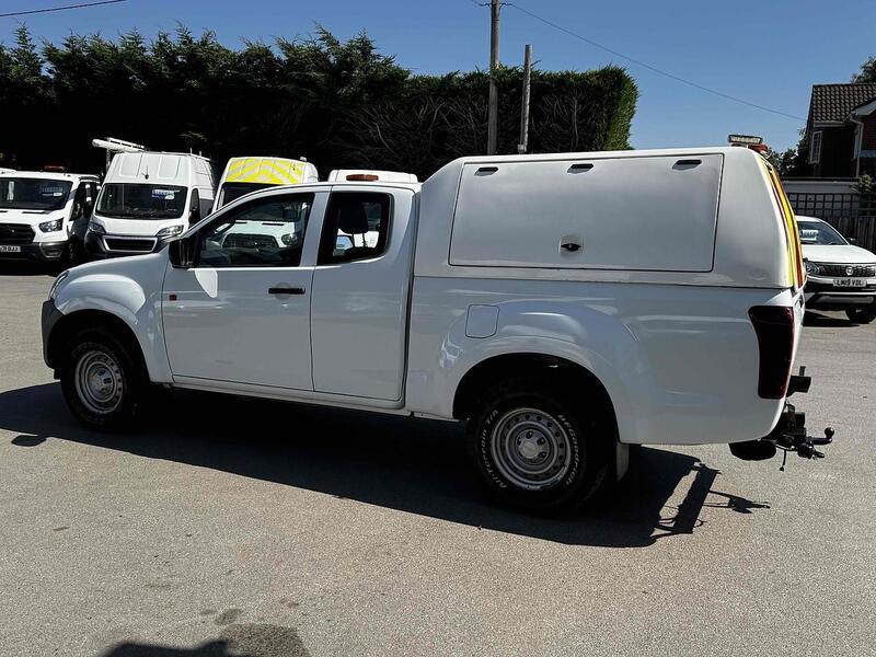 Used Isuzu D-Max 2018 for sale - 76694354: Photo 8