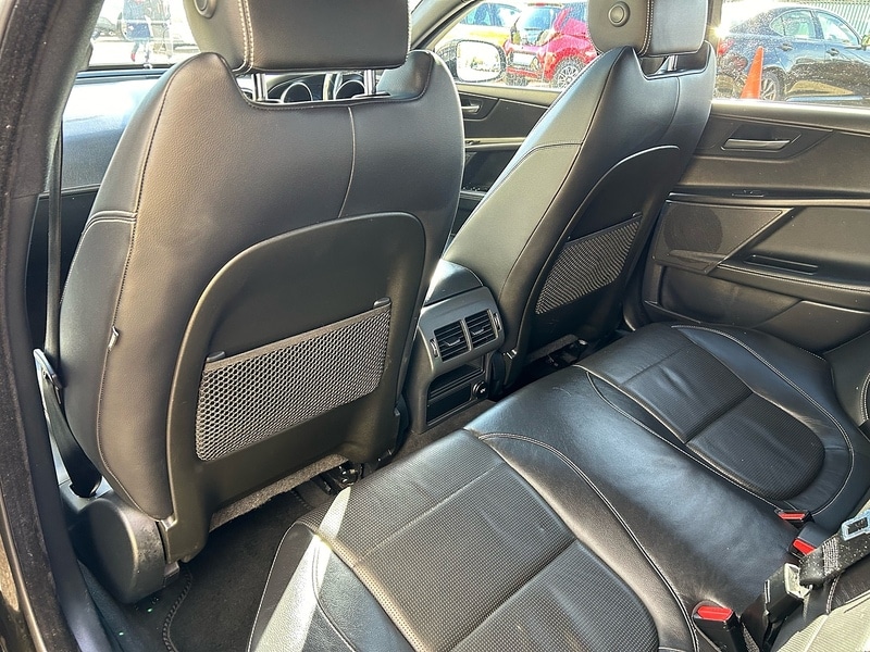 Used Jaguar XE 2017 for sale - 77555865: Photo 17