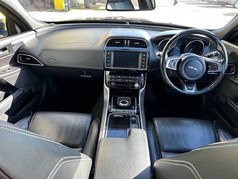 Used Jaguar XE 2017 for sale - 77555865: Photo 21