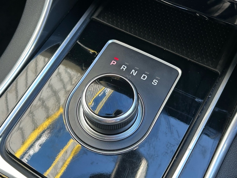 Used Jaguar XE 2017 for sale - 77555865: Photo 28