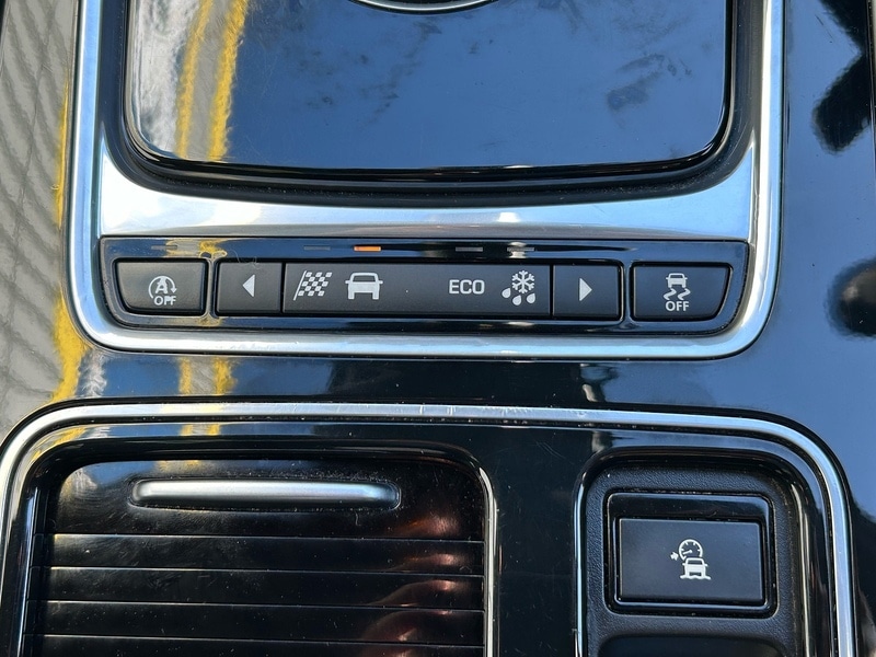 Used Jaguar XE 2017 for sale - 77555865: Photo 31