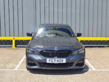 Used BMW 3 Series 2021 for sale - 79023383: Photo