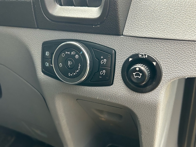 Used Ford Transit 2015 for sale - 77172801: Photo 30