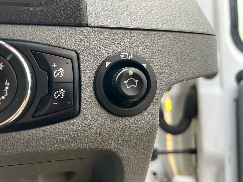 Used Ford Transit 2015 for sale - 77172801: Photo 50