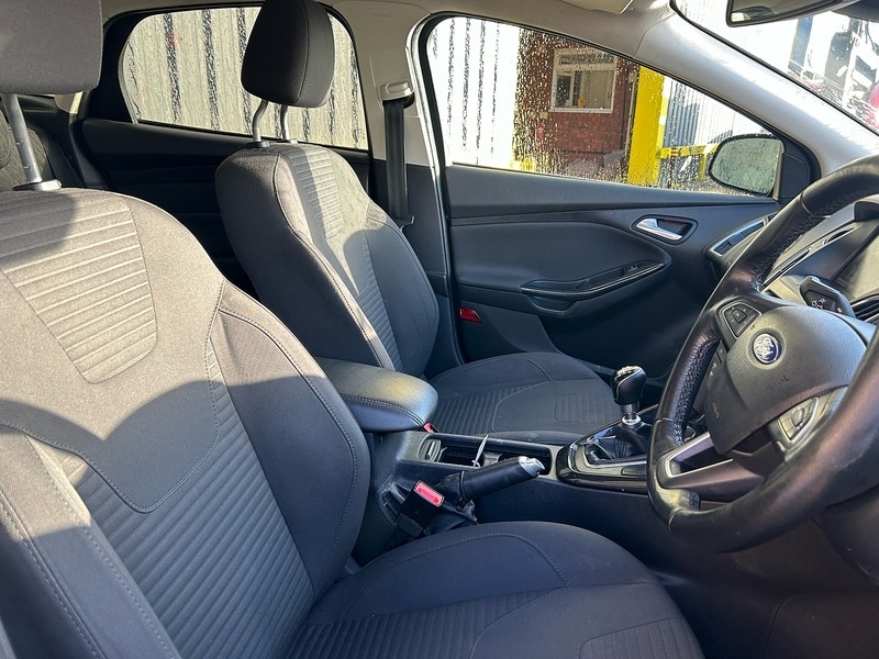 Used Ford Focus 2015 for sale - 77432599: Photo 6