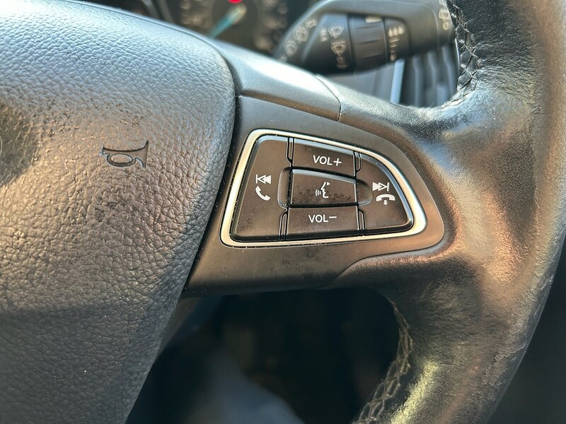 Used Ford Focus 2015 for sale - 77432599: Photo 9