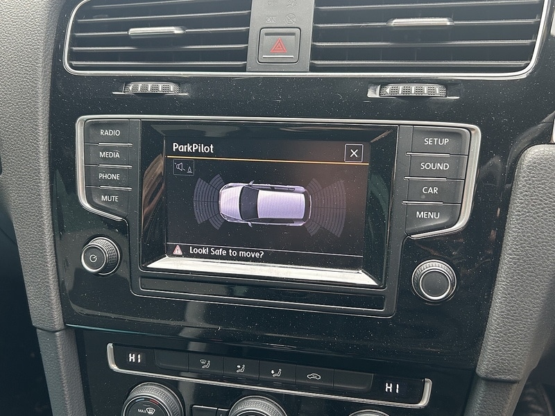 Used Volkswagen Golf 2015 for sale - 76374675: Photo 9