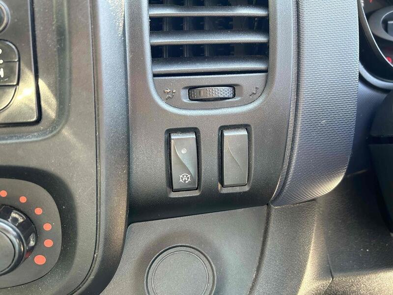 Used Vauxhall Vivaro 2019 for sale - 76274428: Photo 53