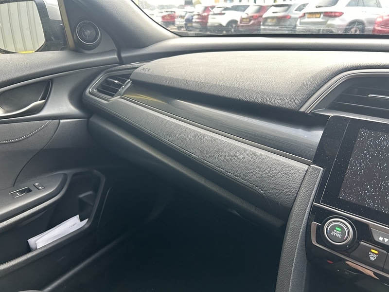 Used Honda Civic 2020 for sale - 76589053: Photo 14