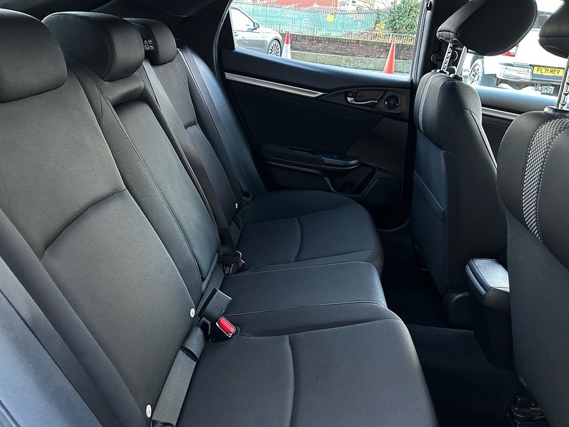 Used Honda Civic 2020 for sale - 76589053: Photo 17