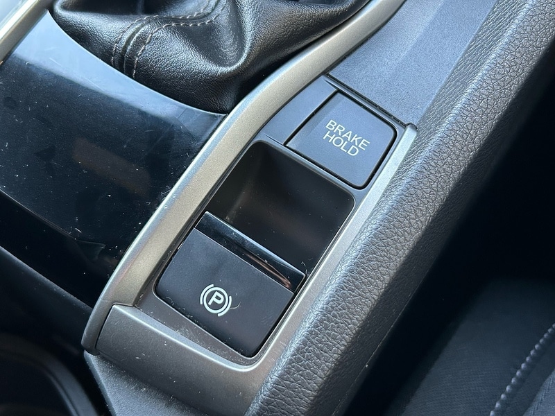 Used Honda Civic 2020 for sale - 76589053: Photo 34