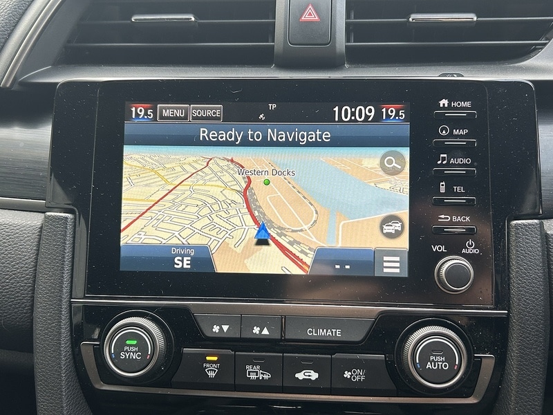 Used Honda Civic 2020 for sale - 76589053: Photo 8