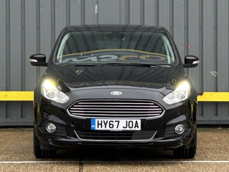 Used Ford S-Max 2017 for sale - 76778023: Photo 2