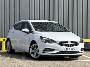 2017 - 1.4i Turbo SRi Hatchback 5dr Petrol Manual Euro 6 (150 ps)