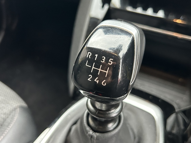 Used Peugeot 208 2024 for sale - 76547345: Photo 12