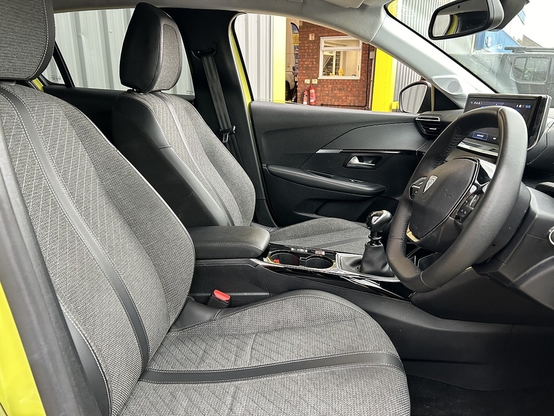 Used Peugeot 208 2024 for sale - 76547345: Photo 3