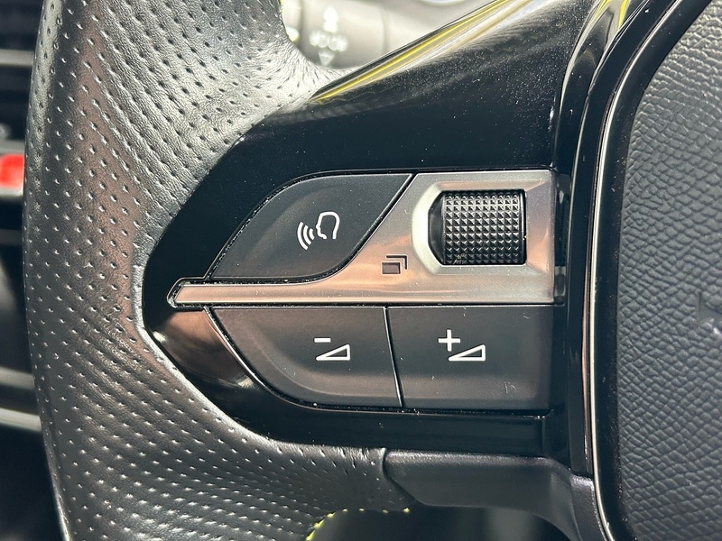 Used Peugeot 2008 2022 for sale - 76848497: Photo 24