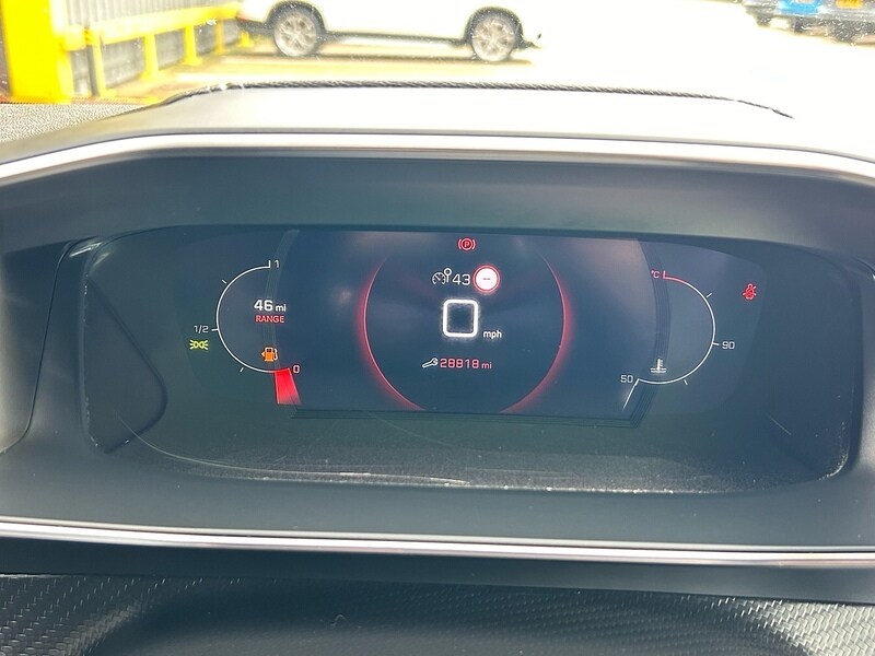 Used Peugeot 2008 2022 for sale - 76848497: Photo 28