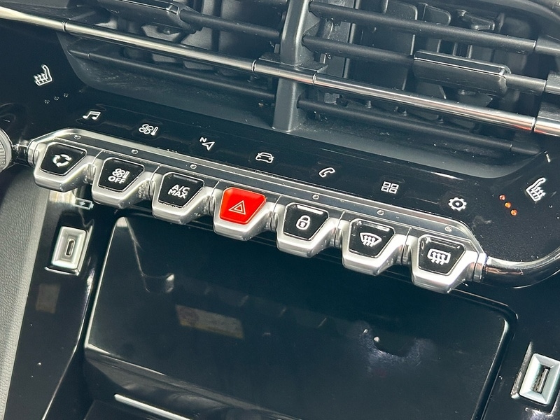 Used Peugeot 2008 2022 for sale - 76848497: Photo 31