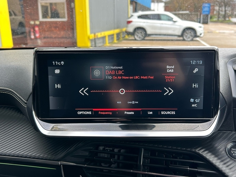 Used Peugeot 2008 2022 for sale - 76848497: Photo 37