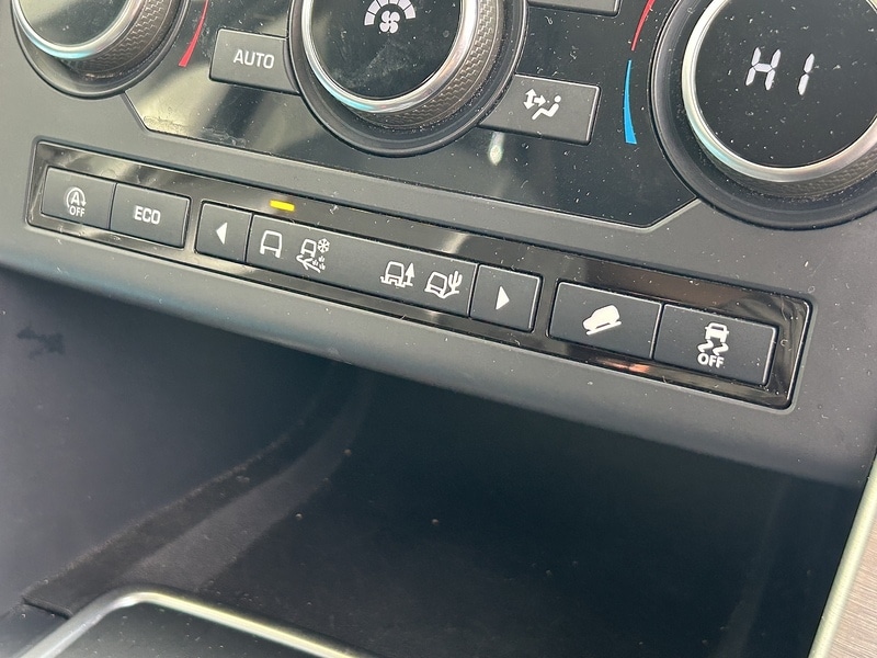 Used Land Rover Discovery Sport 2018 for sale - 76374674: Photo 41