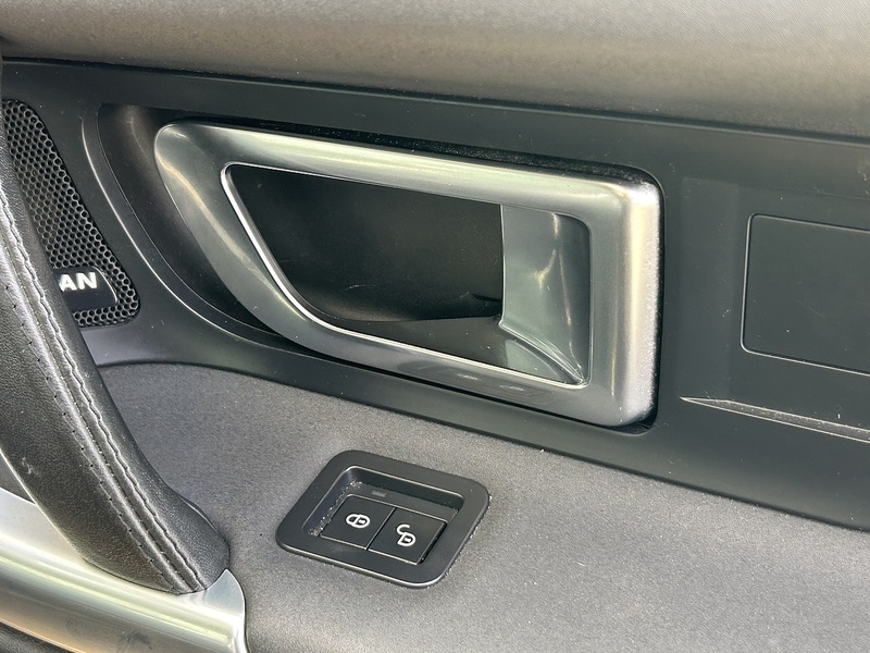 Used Land Rover Discovery Sport 2018 for sale - 76374674: Photo 68