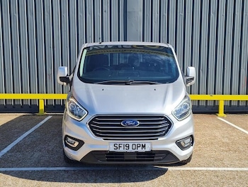 Used Ford Tourneo Custom 2019 for sale - 78709196: Photo