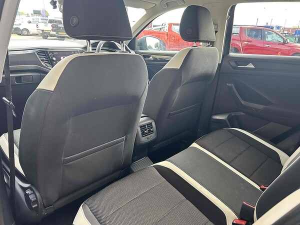 Used Volkswagen T-Roc 2019 for sale - 76081438: Photo 16