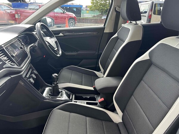 Used Volkswagen T-Roc 2019 for sale - 76081438: Photo 17