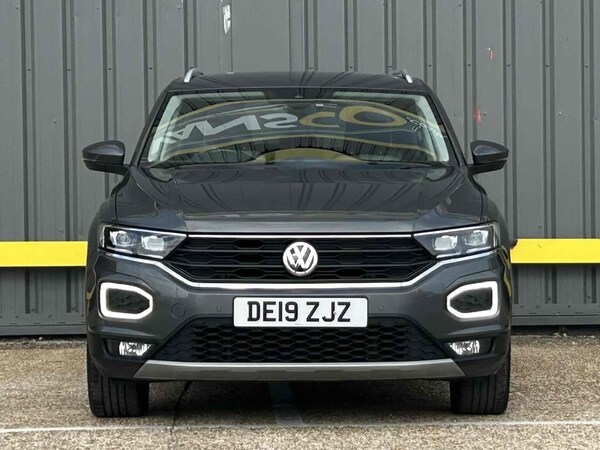 Used Volkswagen T-Roc 2019 for sale - 76081438: Photo 2