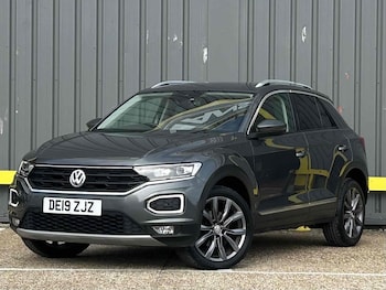 Used Volkswagen T-Roc 2019 for sale - 76081438: Photo