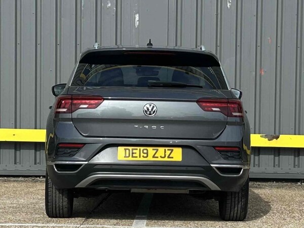 Used Volkswagen T-Roc 2019 for sale - 76081438: Photo 6
