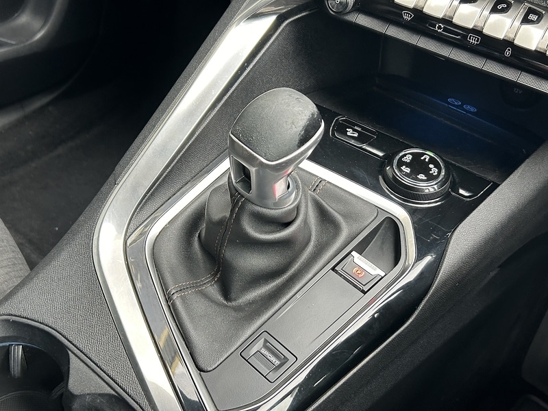 Used Peugeot 3008 2017 for sale - 77038579: Photo 14