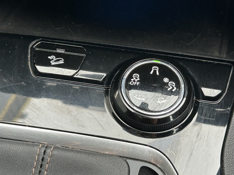 Used Peugeot 3008 2017 for sale - 77038579: Photo 29